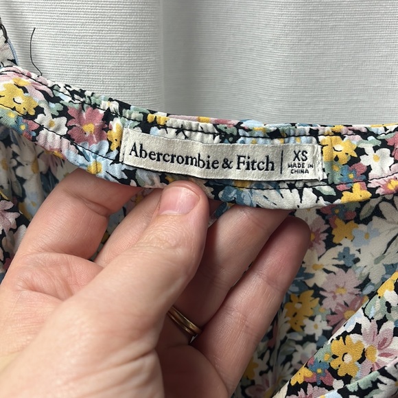Abercrombie and Fitch Pastel Flower Twist Spaghetti Strap Dress- XS - Picture 4 of 5